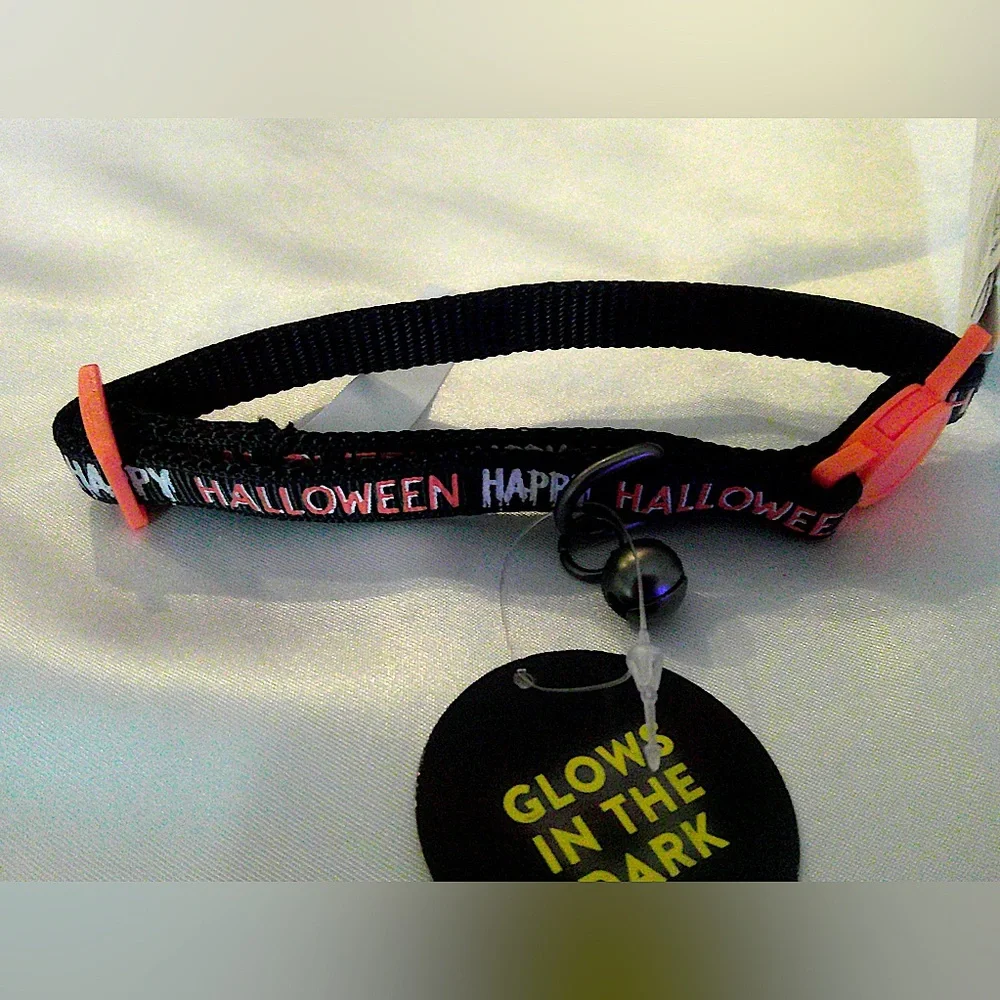 Thrills & Chills Happy Halloween Cat Collar